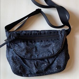 Lululemon all Night Festival Bag